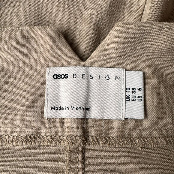ASOS Design Mom Short with‎ Waist Tabs Neutral 6 - Picture 4 of 4